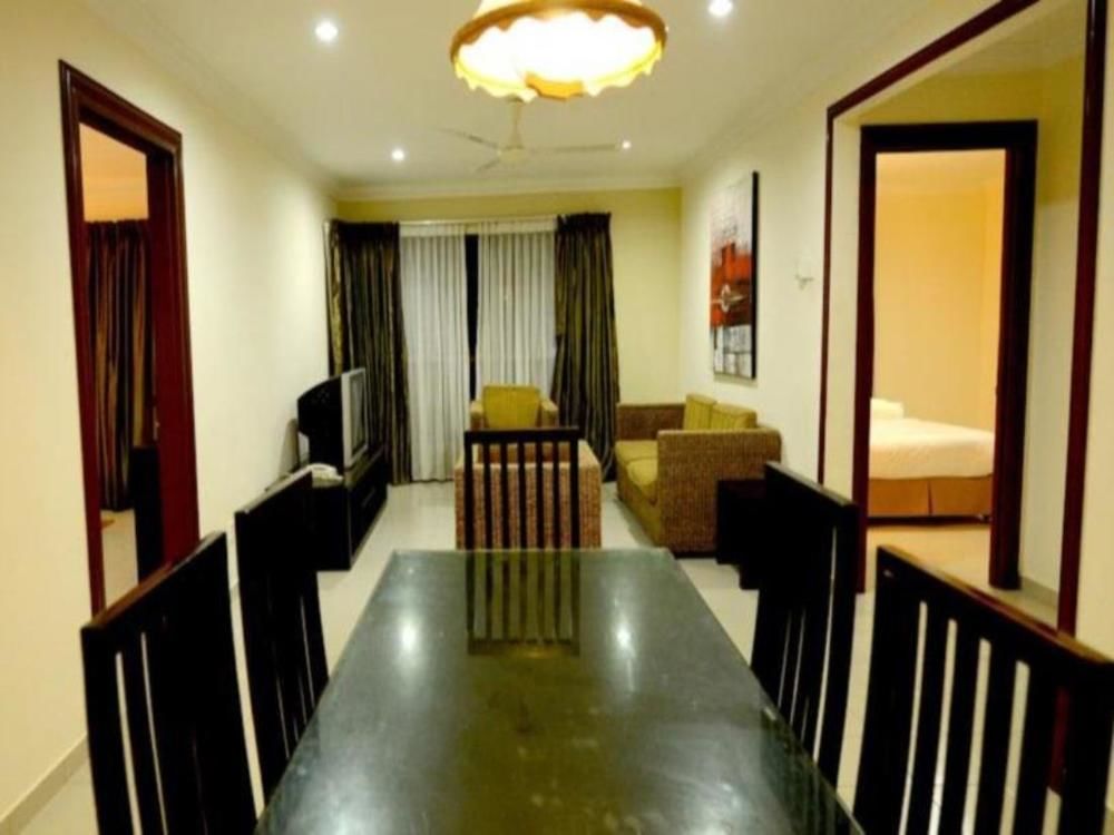 Puteri Beach Resort Петалинг Джая Екстериор снимка